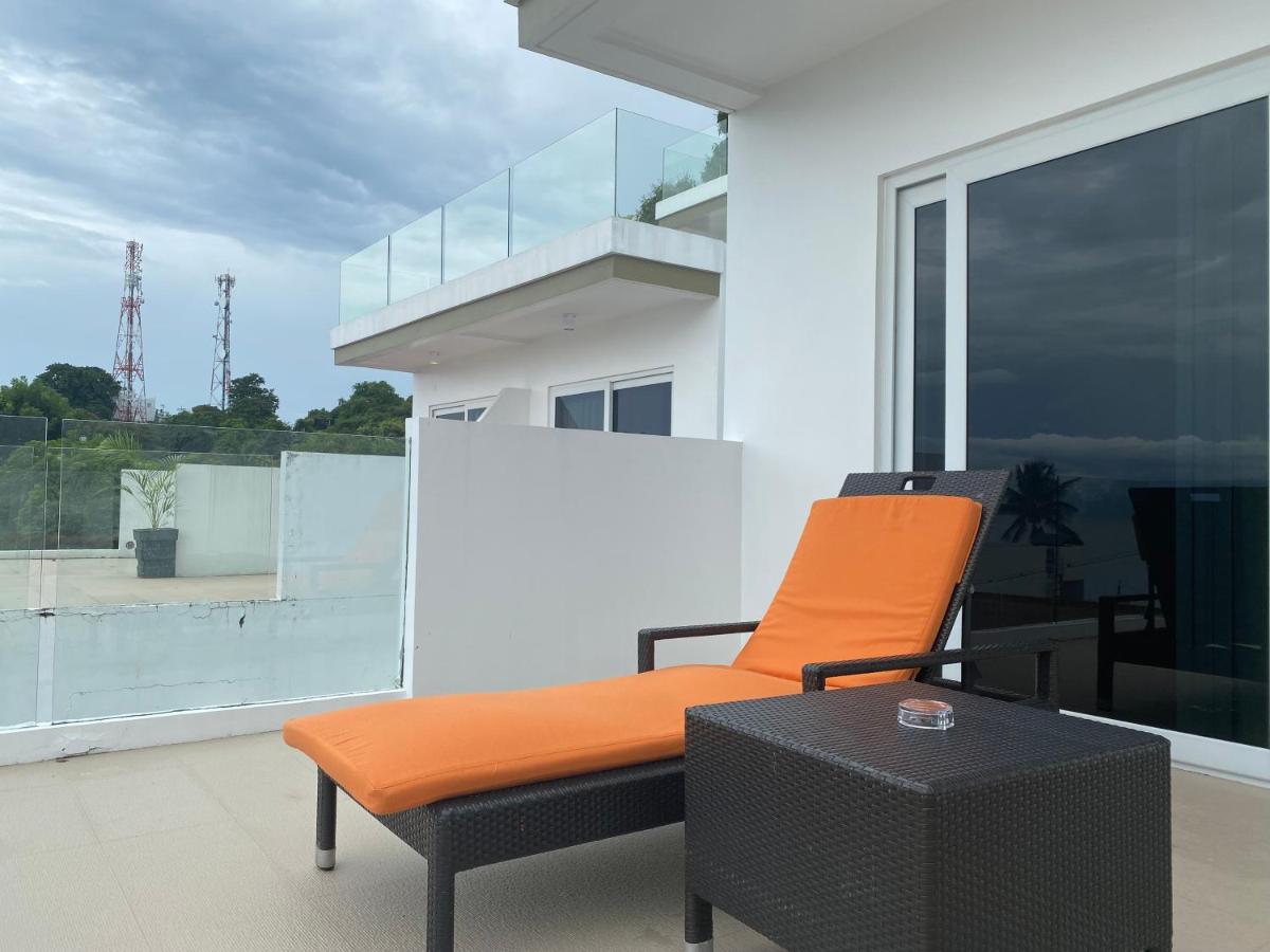 Lalaguna Villas Luxury Dive Resort And Spa Puerto Galera Bagian luar foto